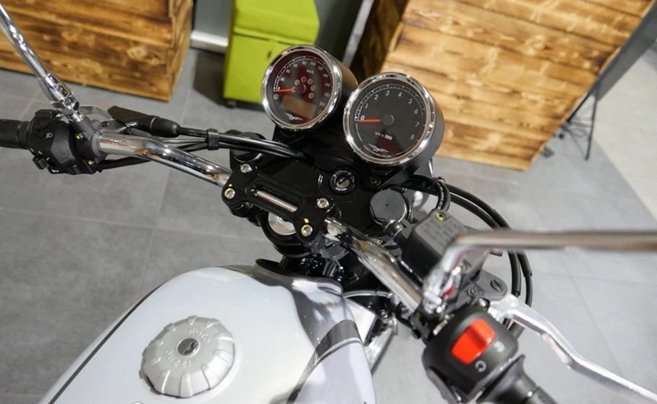 Angebot Moto Guzzi V7 Special Bild 7: Angebot Moto Guzzi V7 Special