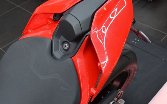 Gebrauchtmotorrad Ducati Streetfighter V4 - Bild 10