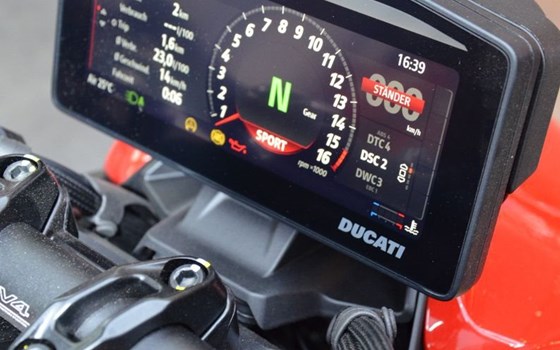 Gebrauchtmotorrad Ducati Streetfighter V4 - Bild 14