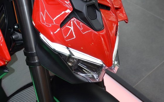 Gebrauchtmotorrad Ducati Streetfighter V4 - Bild 9