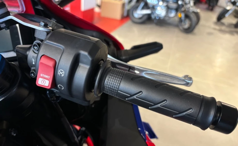 Angebot Honda CBR600RR Bild 9: Angebot Honda CBR600RR