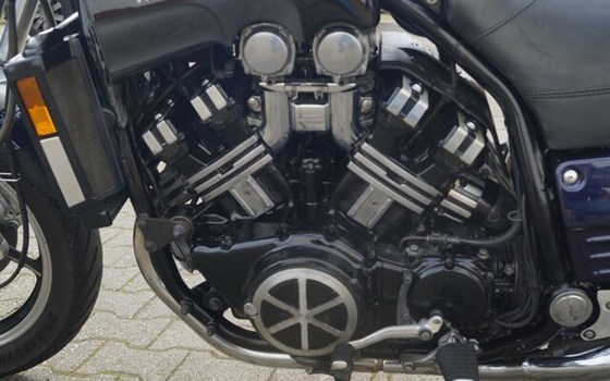 Gebrauchtmotorrad Yamaha V-Max VMX 1200 - Bild 16