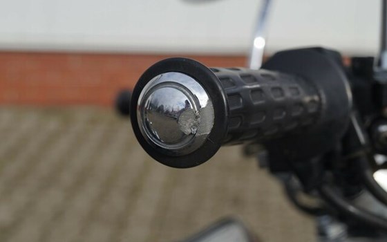 Gebrauchtmotorrad Yamaha V-Max VMX 1200 - Bild 8