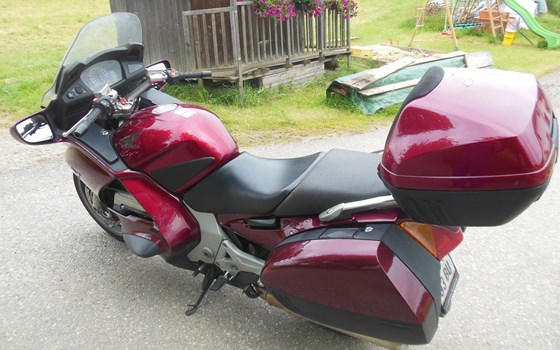 Gebrauchtmotorrad Honda ST 1300 Pan-European - Bild 3 Gebrauchtmotorrad Honda ST 1300 Pan-European - Bild 3