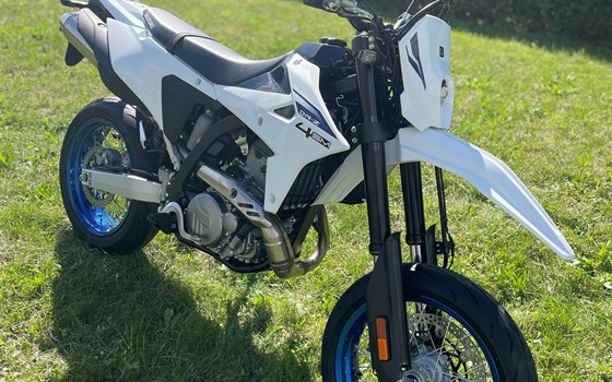 Neufahrzeug Suzuki DR-Z 400 SM - Bild 4 Neufahrzeug Suzuki DR-Z 400 SM - Bild 4