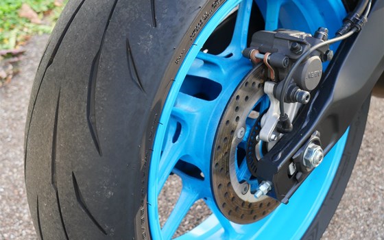 Gebrauchtmotorrad Yamaha MT-07 Y-AMT 35kW - Bild 9