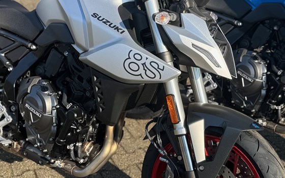 Neufahrzeug Suzuki GSX-8S - Bild 1