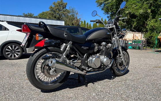 Gebrauchtmotorrad Kawasaki Zephyr 750 - Bild 6 Gebrauchtmotorrad Kawasaki Zephyr 750 - Bild 6
