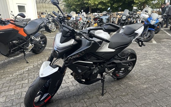 Neufahrzeug CFMOTO 450NK - Bild 1