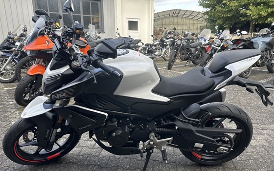 Neufahrzeug CFMOTO 450NK - Bild 2