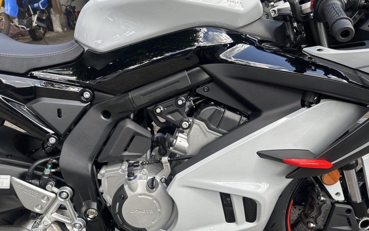 Angebot CFMOTO 675SR-R