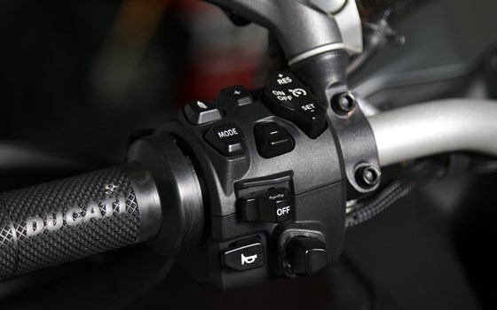 Gebrauchtmotorrad Ducati Multistrada V4 S - Bild 12