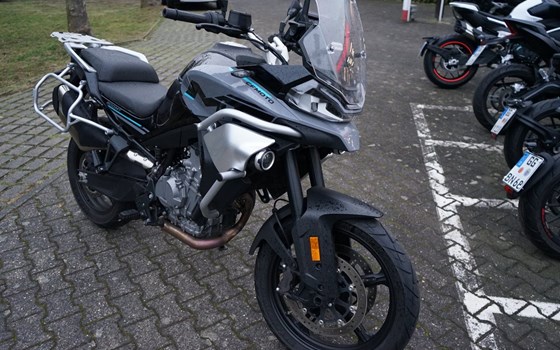 Gebrauchtmotorrad CFMOTO 800MT - Bild 2