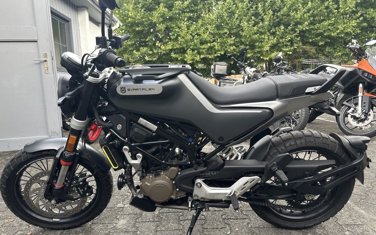 Angebot Husqvarna Svartpilen 125