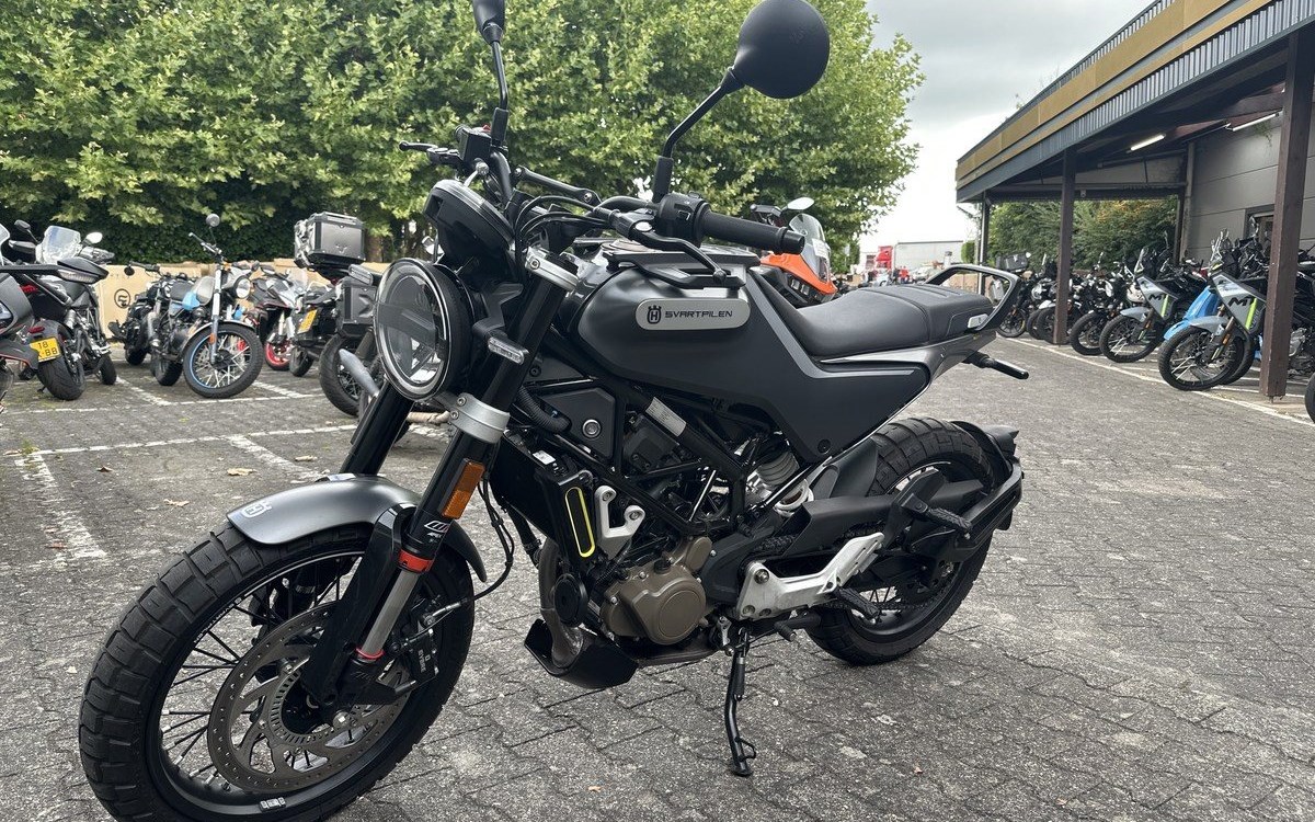 Angebot Husqvarna Svartpilen 125