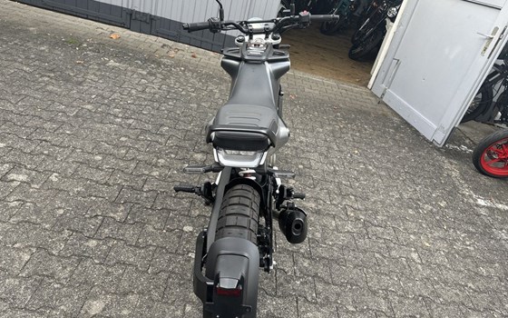 Gebrauchtmotorrad Husqvarna Svartpilen 125 - Bild 8