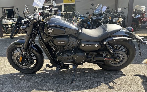 Gebrauchtmotorrad Keeway V302 C - Bild 4