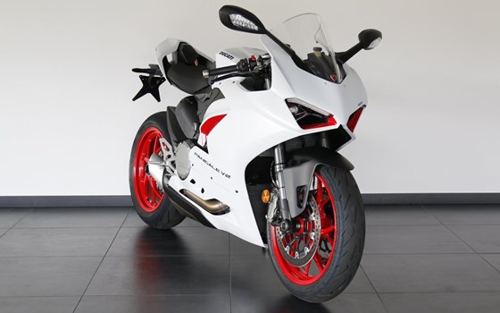 Gebrauchtmotorrad Ducati Panigale V2 - Bild 1