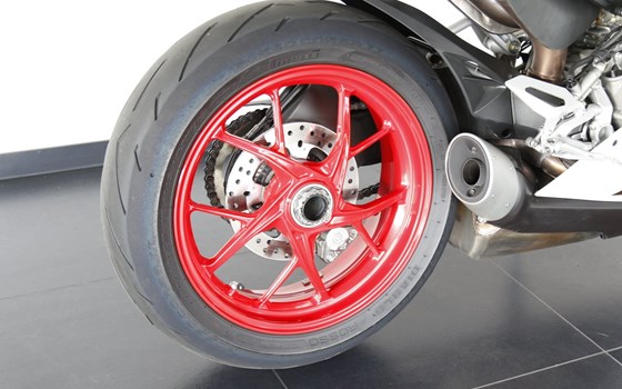 Gebrauchtmotorrad Ducati Panigale V2 - Bild 3