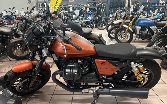 Gebrauchtmotorrad Moto Guzzi V9 Bobber Sport - Bild 2