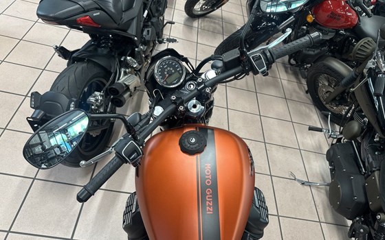 Gebrauchtmotorrad Moto Guzzi V9 Bobber Sport - Bild 7