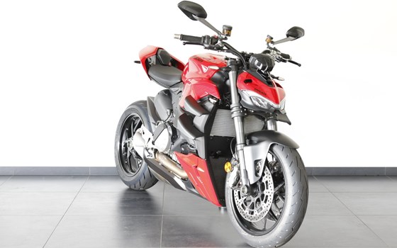Gebrauchtmotorrad Ducati Streetfighter V2 - Bild 1