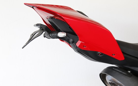 Gebrauchtmotorrad Ducati Streetfighter V2 - Bild 3