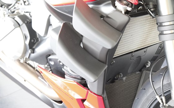 Gebrauchtmotorrad Ducati Streetfighter V2 - Bild 6