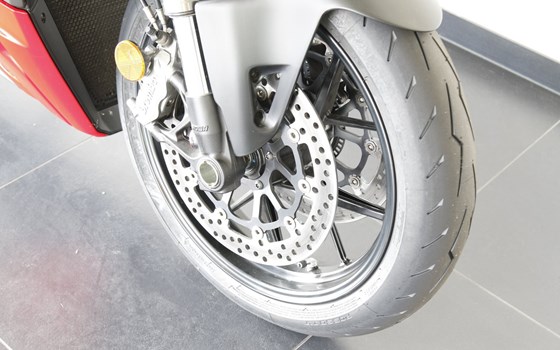 Gebrauchtmotorrad Ducati Streetfighter V2 - Bild 7