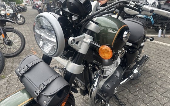 Gebrauchtmotorrad Royal Enfield Super Meteor 650 - Bild 11