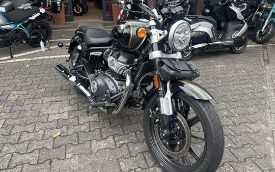 Gebrauchtmotorrad Royal Enfield Super Meteor 650 - Bild 4