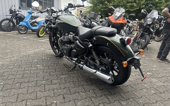 Gebrauchtmotorrad Royal Enfield Super Meteor 650 - Bild 8