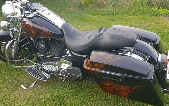 Gebrauchtmotorrad Harley-Davidson Road King Custom FLHRS - Bild 4