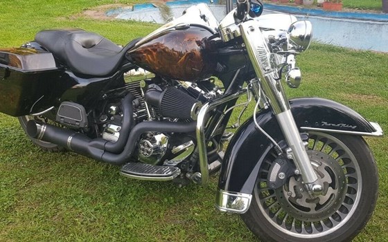 Gebrauchtmotorrad Harley-Davidson Road King Custom FLHRS - Bild 6