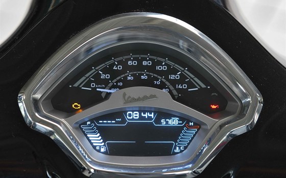 Gebrauchtmotorrad Vespa GTS 310 - Bild 14