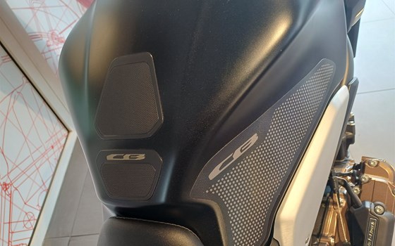 Neufahrzeug Honda CB650R E-Clutch - Bild 5