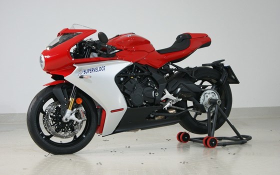 Gebrauchtmotorrad MV Agusta Superveloce 800 - Bild 12