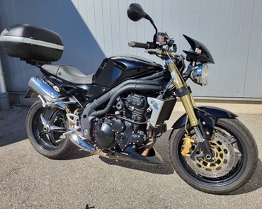 Triumph Speed Triple 1050
