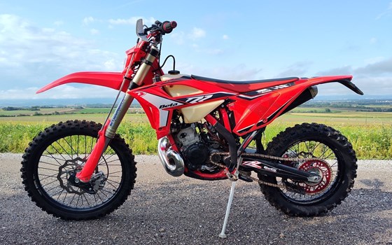 Gebrauchtmotorrad Beta RR 2T 200 - Bild 1 Gebrauchtmotorrad Beta RR 2T 200 - Bild 1