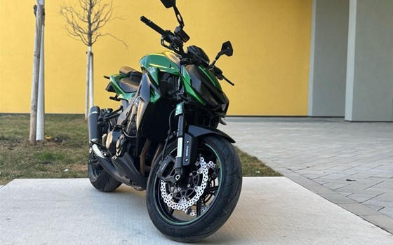 Gebrauchtmotorrad Kawasaki Z1000 - Bild 1 Gebrauchtmotorrad Kawasaki Z1000 - Bild 1