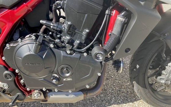 Gebrauchtmotorrad Honda CB750 Hornet - Bild 12 Gebrauchtmotorrad Honda CB750 Hornet - Bild 12