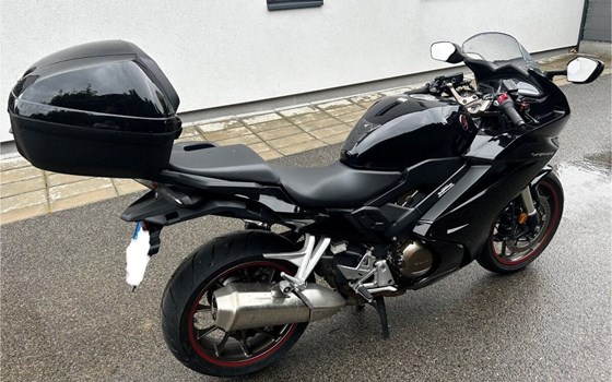 Gebrauchtmotorrad Honda VFR 800 F - Bild 6