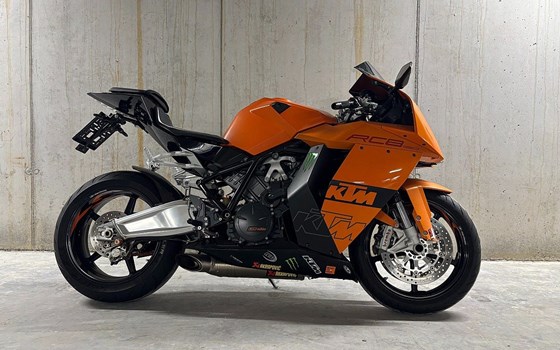 Gebrauchtmotorrad KTM 1190 RC8 - Bild 1 Gebrauchtmotorrad KTM 1190 RC8 - Bild 1