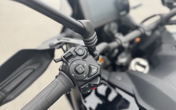 Gebrauchtmotorrad Yamaha Tracer 9 GT+ Y-AMT - Bild 4