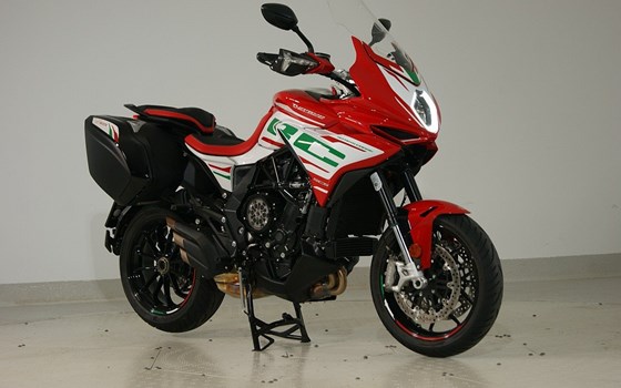 Gebrauchtmotorrad MV Agusta Turismo Veloce 800 RC - Bild 2 Gebrauchtmotorrad MV Agusta Turismo Veloce 800 RC - Bild 2