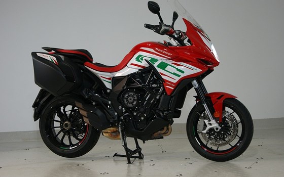Gebrauchtmotorrad MV Agusta Turismo Veloce 800 RC - Bild 3 Gebrauchtmotorrad MV Agusta Turismo Veloce 800 RC - Bild 3