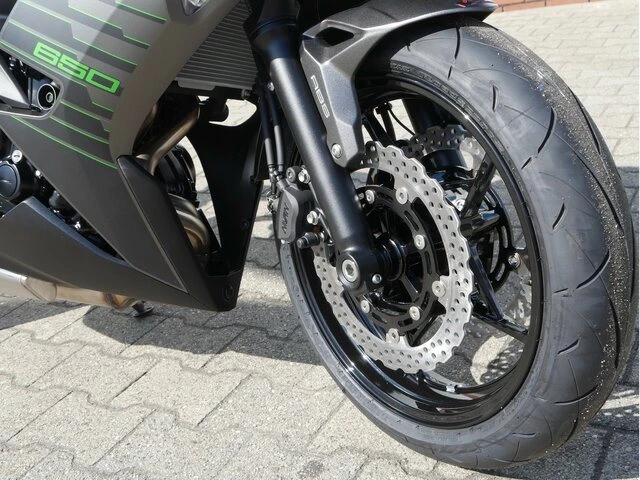 Angebot Kawasaki Ninja 650 Bild 4: Angebot Kawasaki Ninja 650