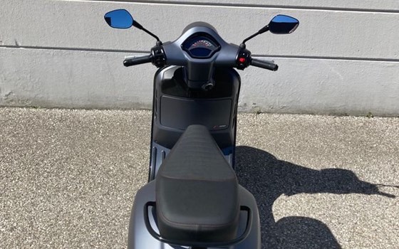 Gebrauchtmotorrad Vespa GTS 310 SuperSport - Bild 11 Gebrauchtmotorrad Vespa GTS 310 SuperSport - Bild 11