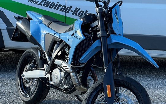 Gebrauchtmotorrad Suzuki DR-Z4SM - Bild 1 Gebrauchtmotorrad Suzuki DR-Z4SM - Bild 1