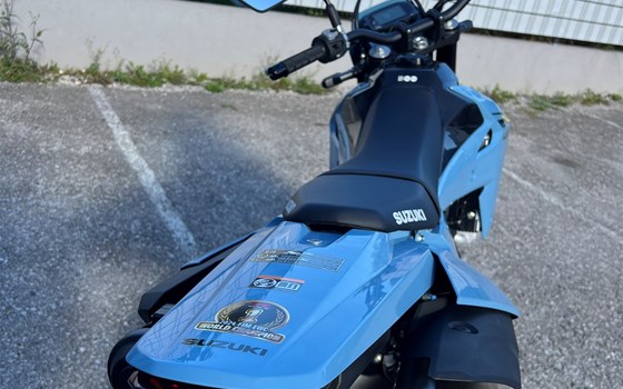 Gebrauchtmotorrad Suzuki DR-Z4SM - Bild 3 Gebrauchtmotorrad Suzuki DR-Z4SM - Bild 3
